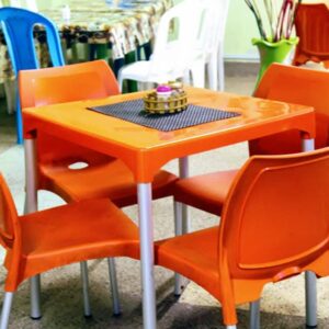 Kenpoly Plastic Table