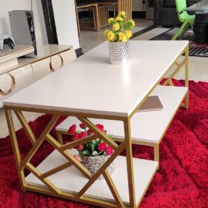 Zippy coffee table